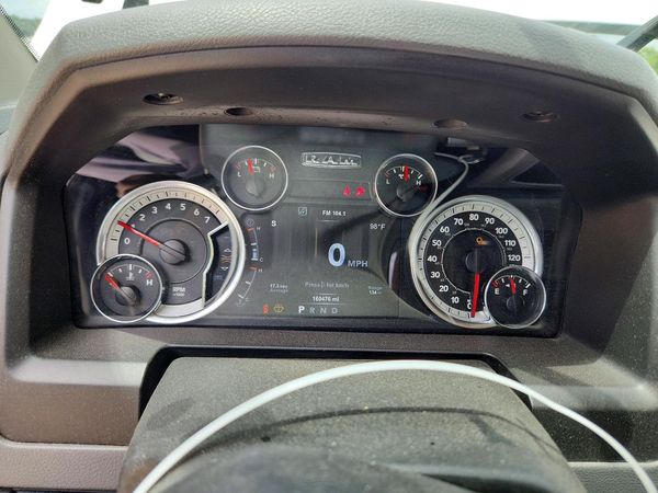 2018 RAM 1500 SLT CREW CAB 4X4