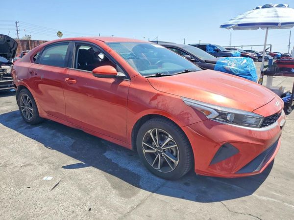 2022 KIA FORTE FE, LXS