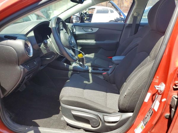2022 KIA FORTE FE, LXS