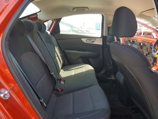 2022 KIA FORTE FE, LXS