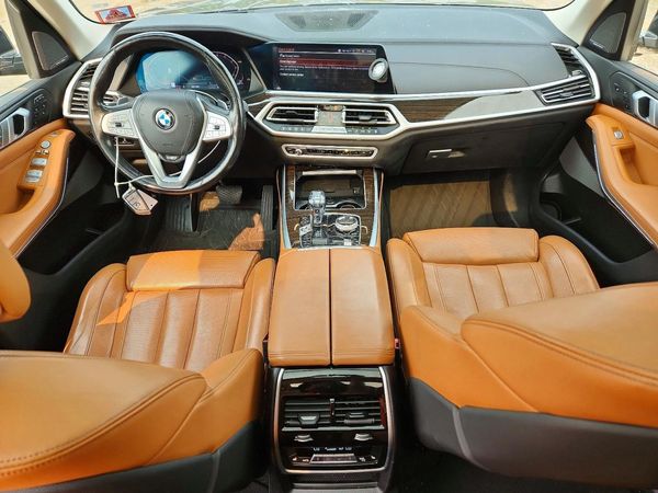 2019 BMW X7 xDrive40i