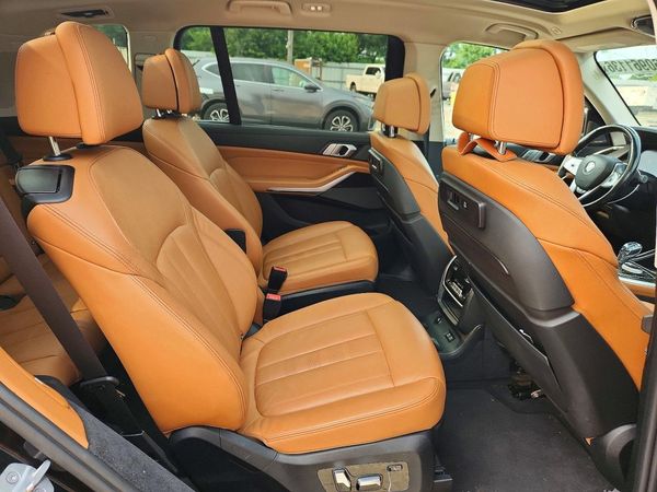 2019 BMW X7 xDrive40i