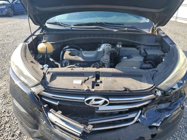 2016 HYUNDAI TUCSON