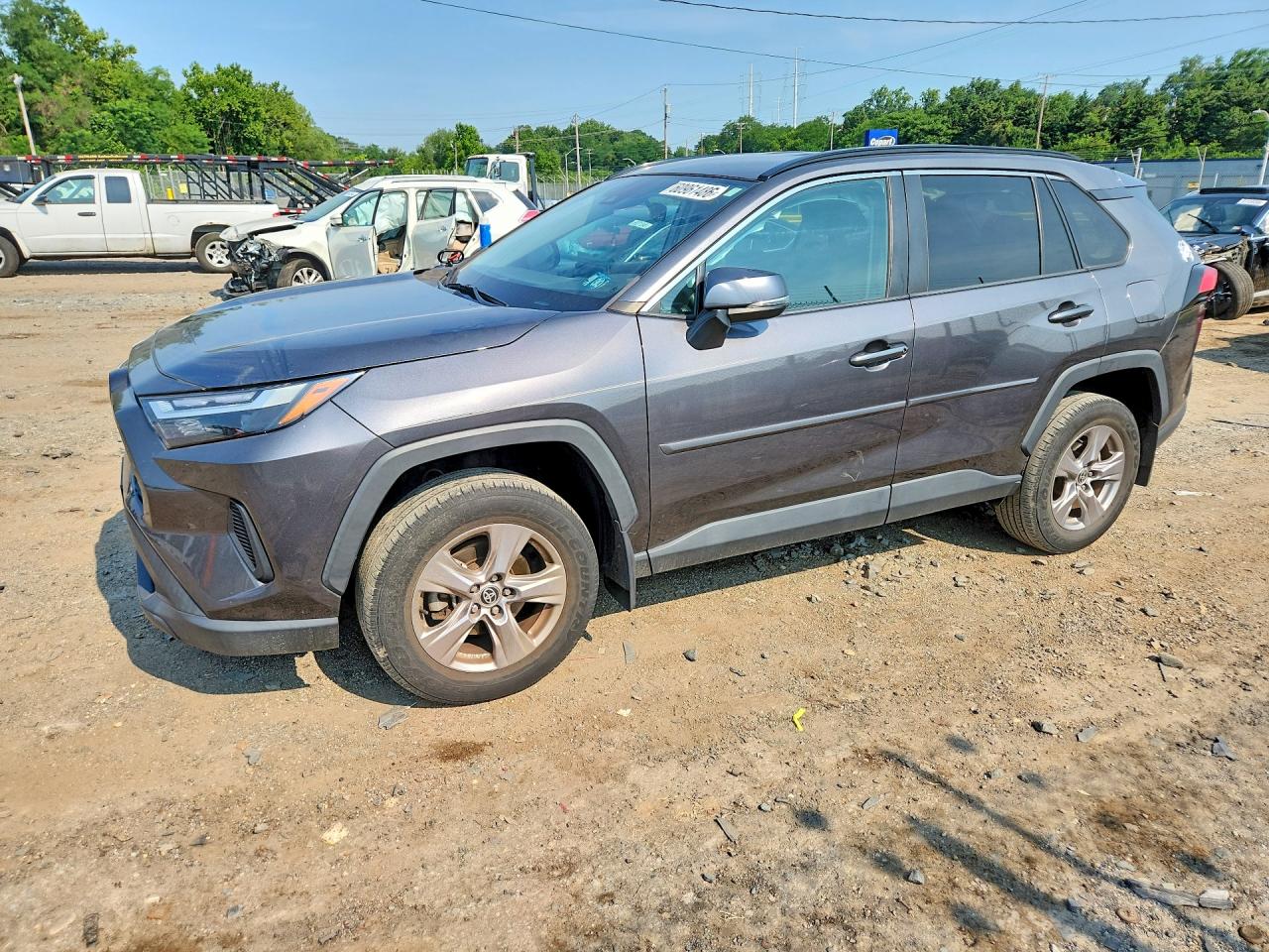 2022 TOYOTA RAV4 XLE