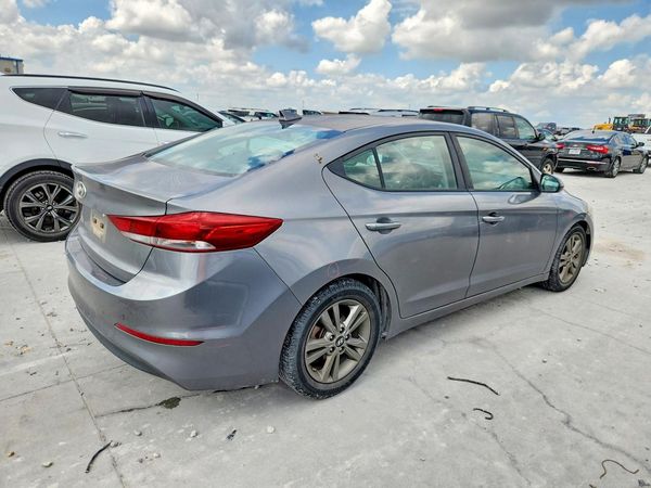 2018 HYUNDAI ELANTRA