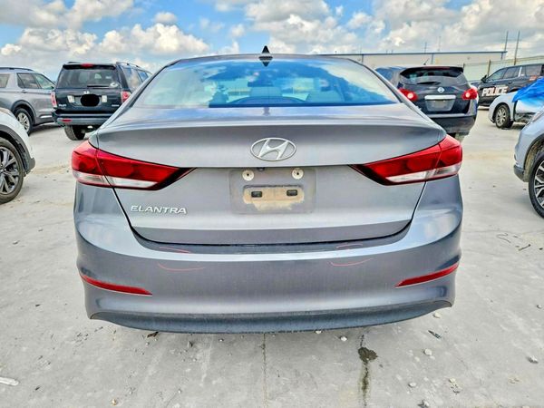 2018 HYUNDAI ELANTRA
