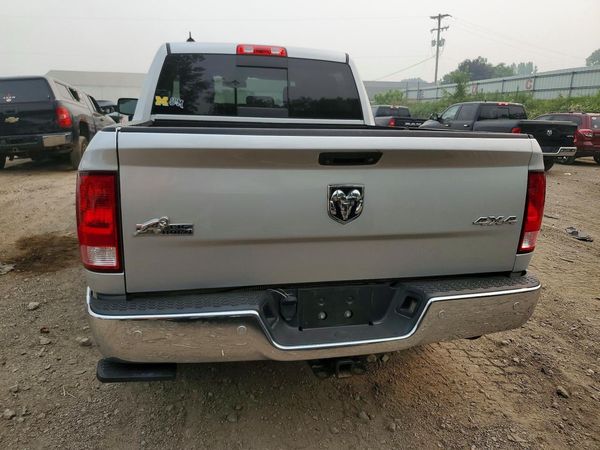 2017 RAM 1500 SLT