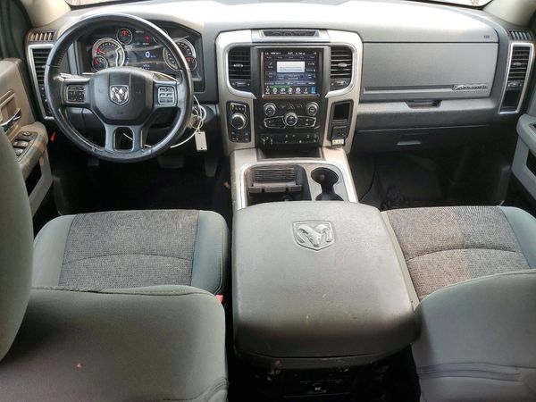 2017 RAM 1500 SLT