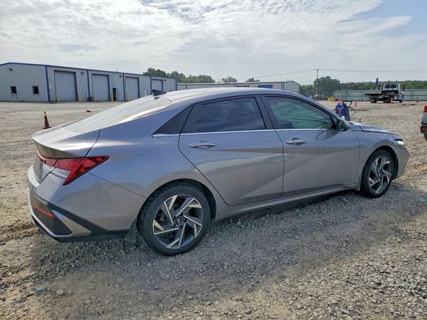 2024 HYUNDAI ELANTRA SEL w/ Convenience Pkg