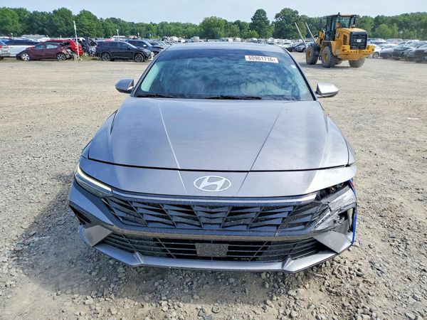 2024 HYUNDAI ELANTRA SEL w/ Convenience Pkg