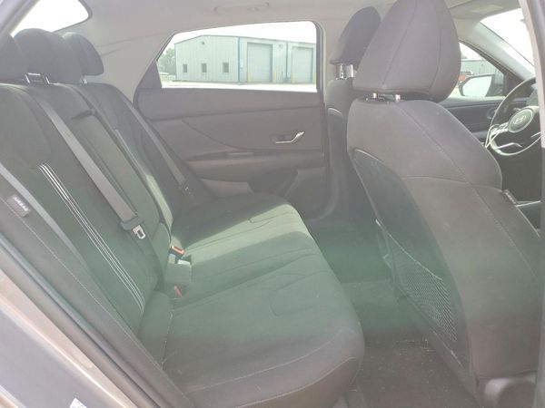 2024 HYUNDAI ELANTRA SEL w/ Convenience Pkg