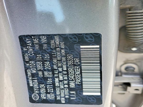 2024 HYUNDAI ELANTRA SEL w/ Convenience Pkg