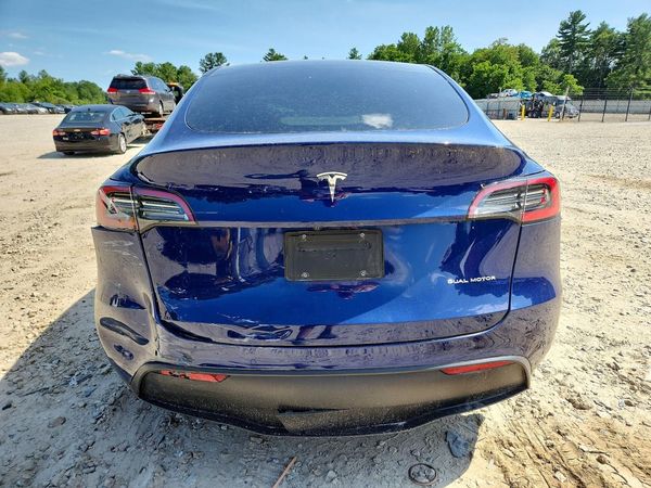 2022 TESLA MODEL Y