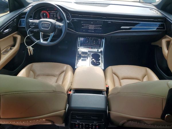 2021 AUDI Q8 S Line quattro Prestige