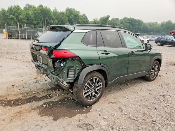 2026 TOYOTA COROLLA CROSS XLE