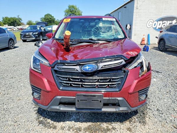 2023 SUBARU FORESTER