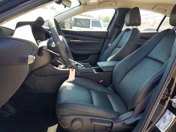 2024 MAZDA 3 Select Sport Package