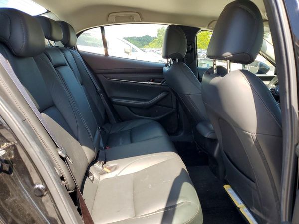 2024 MAZDA 3 Select Sport Package