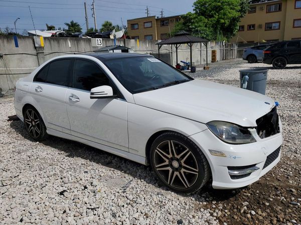 2014 MERCEDES-BENZ C C250