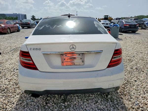 2014 MERCEDES-BENZ C C250