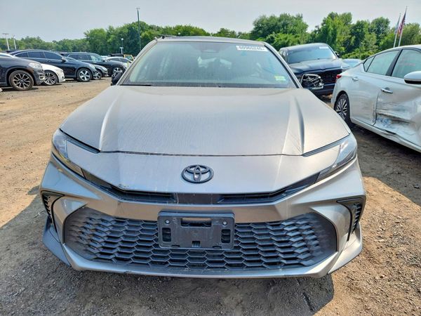 2025 TOYOTA CAMRY