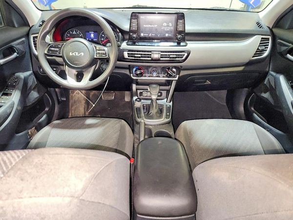 2022 KIA SELTOS LX