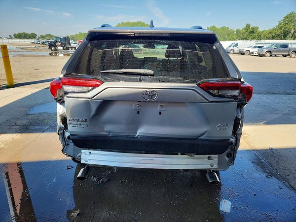 2019 TOYOTA RAV4 XLE / XLE Premium 4WD