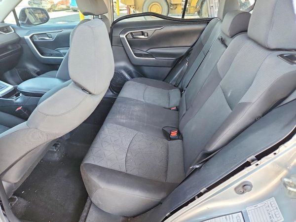 2019 TOYOTA RAV4 XLE / XLE Premium 4WD