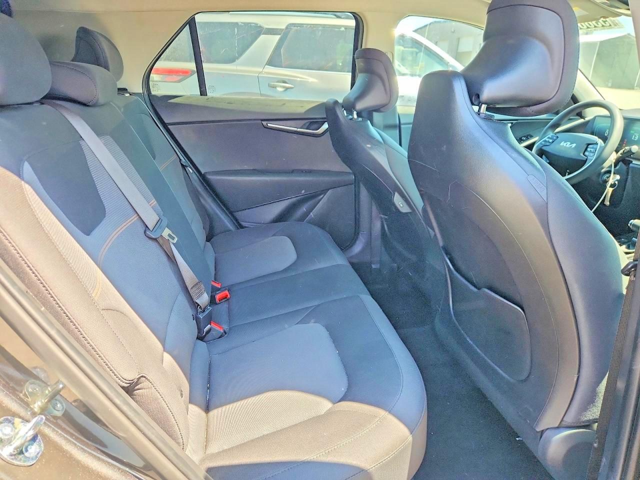 2026 KIA NIRO LX