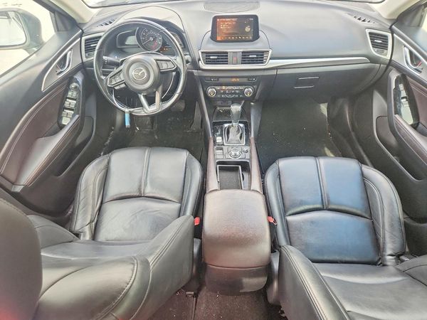 2018 MAZDA 3 Touring