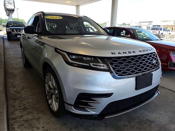 2019 LAND ROVER RANGE ROVER VELAR R-Dynamic SE