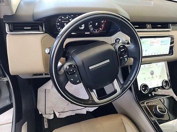 2019 LAND ROVER RANGE ROVER VELAR R-Dynamic SE