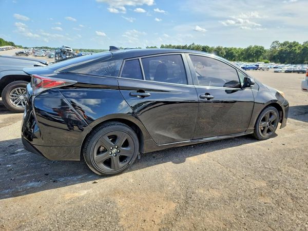 2017 TOYOTA PRIUS One/Two