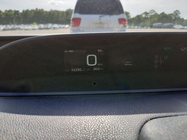 2017 TOYOTA PRIUS One/Two