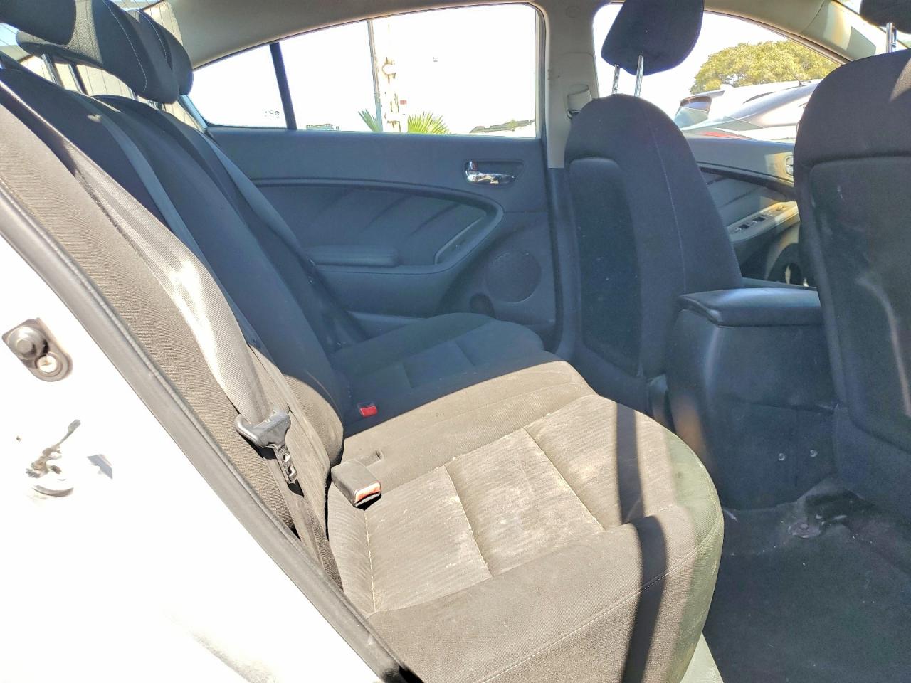 2014 KIA FORTE LX