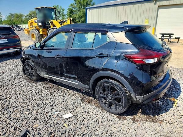 2021 NISSAN KICKS SR