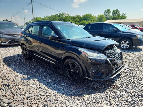 2021 NISSAN KICKS SR
