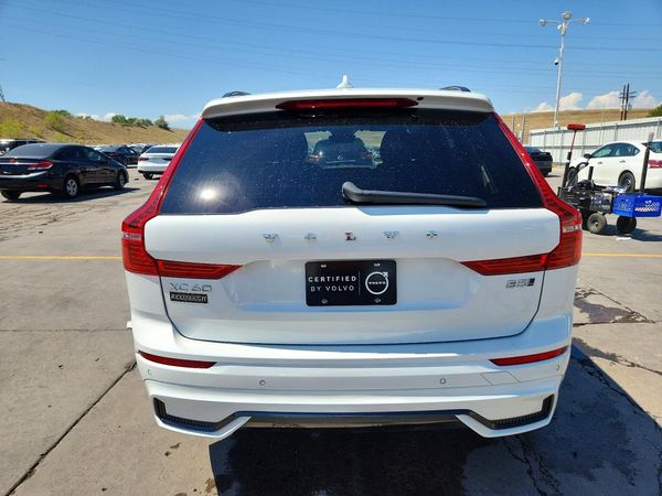 2025 VOLVO XC60 Plus Dark