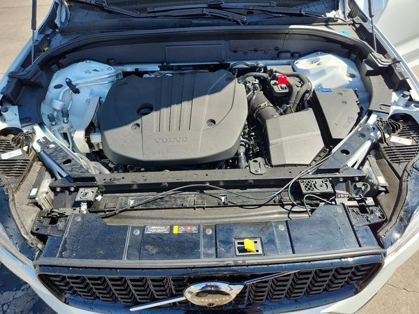 2025 VOLVO XC60 Plus Dark