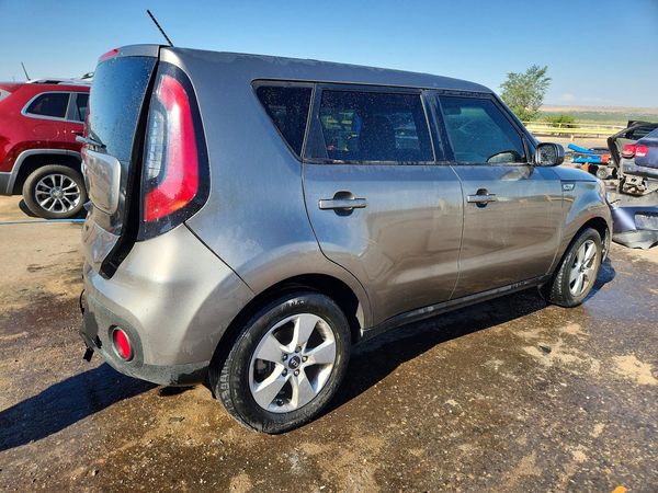 2019 KIA SOUL Base