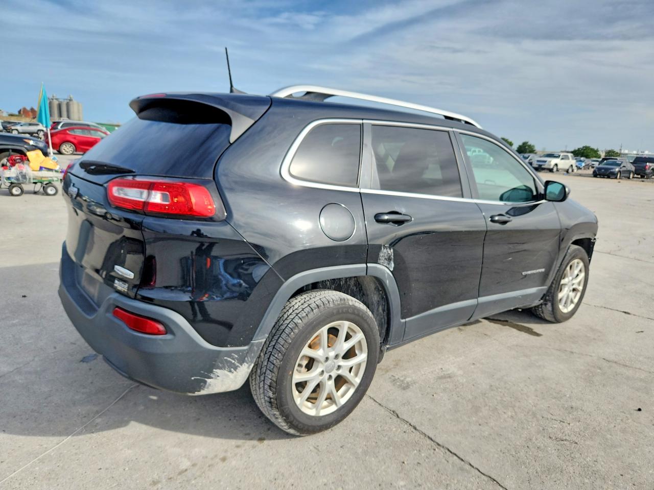 2018 JEEP CHEROKEE LATITUDE FWD