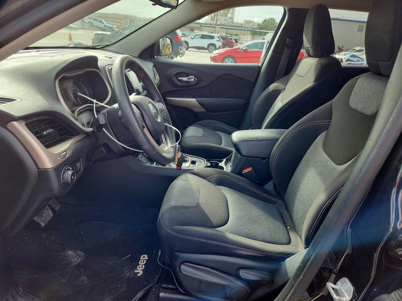 2018 JEEP CHEROKEE LATITUDE FWD