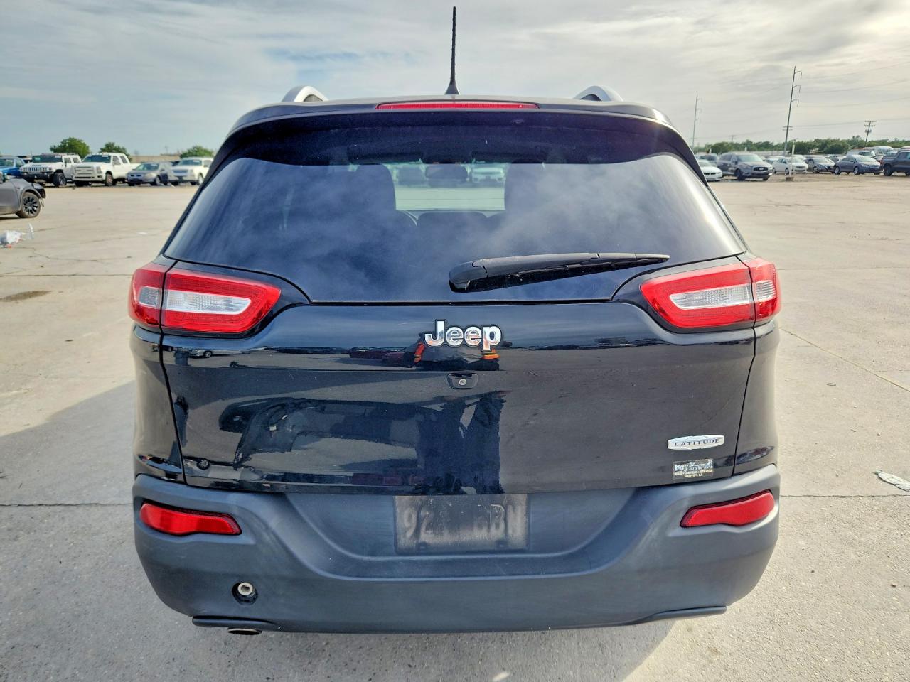 2018 JEEP CHEROKEE LATITUDE FWD