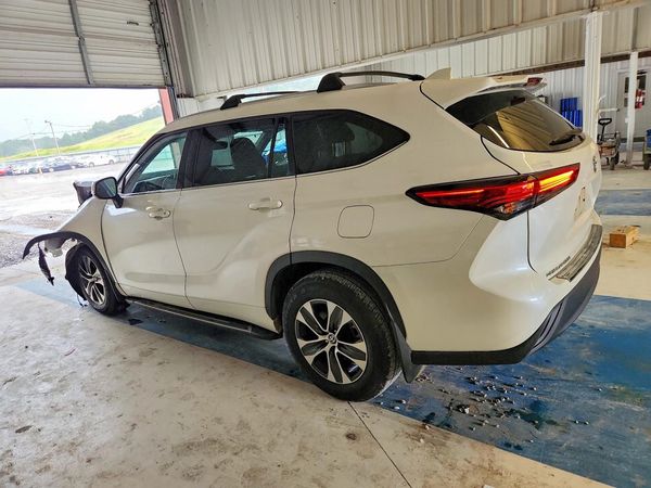 2020 TOYOTA HIGHLANDER XLE
