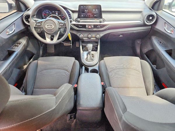 2022 KIA FORTE FE, LXS