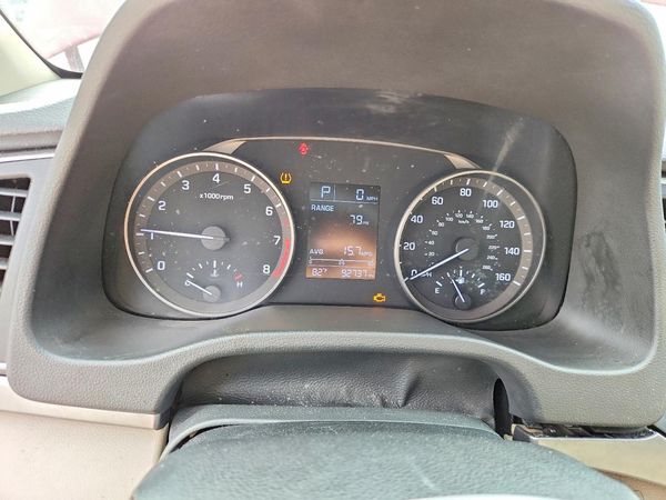 2017 HYUNDAI ELANTRA SE Base