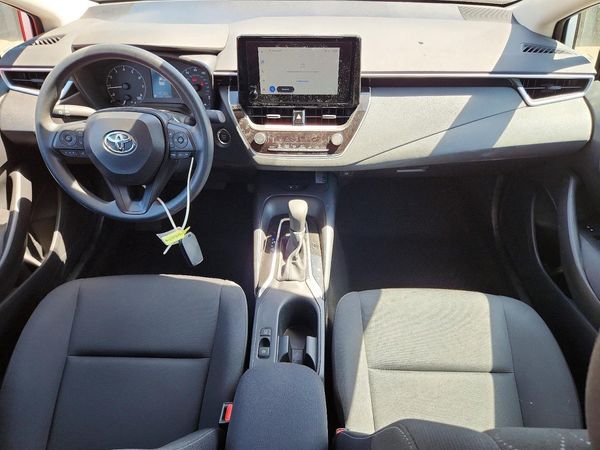 2025 TOYOTA COROLLA LE