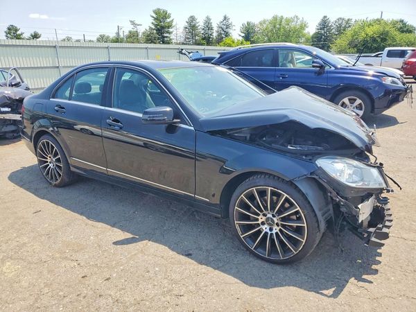2013 MERCEDES-BENZ C C300