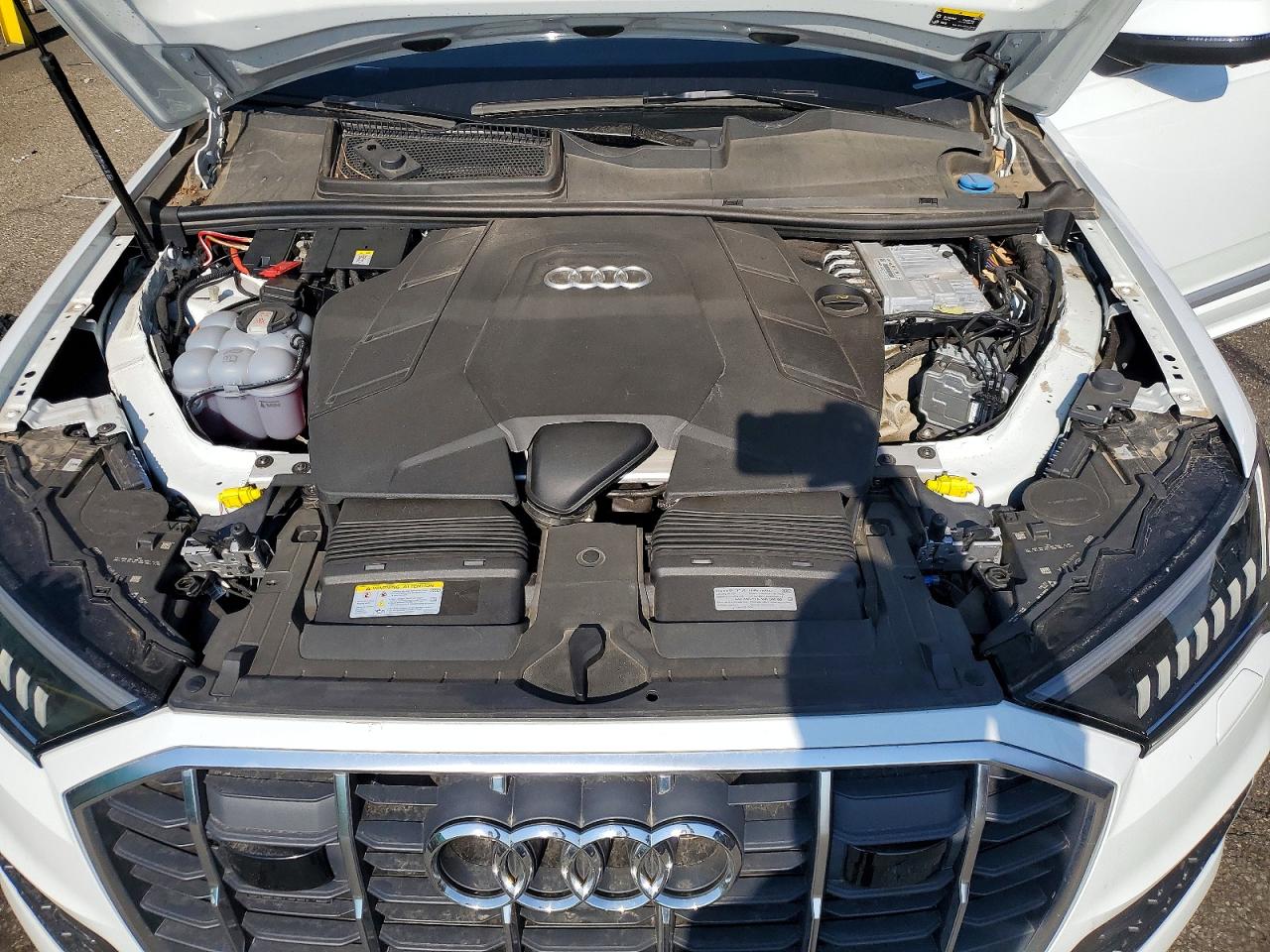 2023 AUDI Q7 quattro Premium