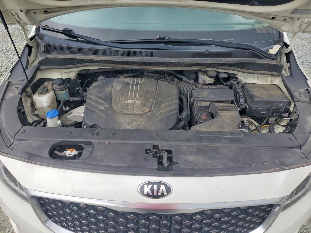 2016 KIA SEDONA LX - Middle-low
